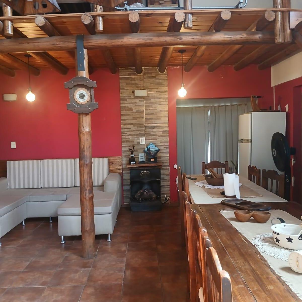 Hermosa Casa en Dorrego Calle Lamadrid 2