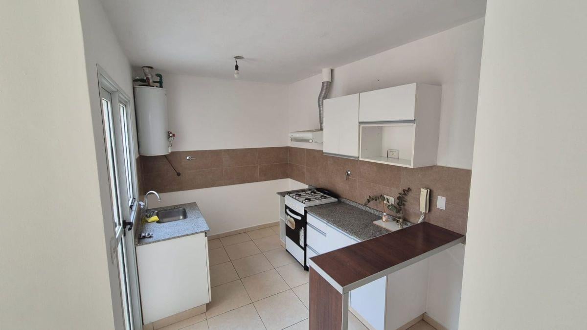 Foto de ALQUILER DE HERMOSO Y AMPLIO DEPARTAMENTO, imagen 1