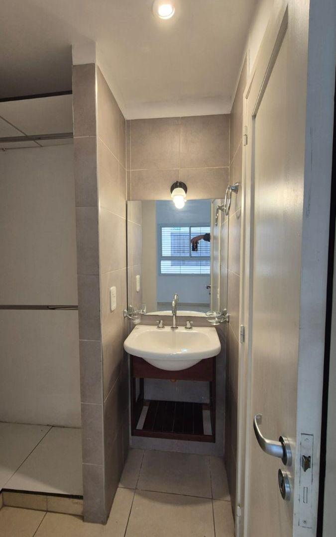 Foto de ALQUILER DE HERMOSO Y AMPLIO DEPARTAMENTO, imagen 3