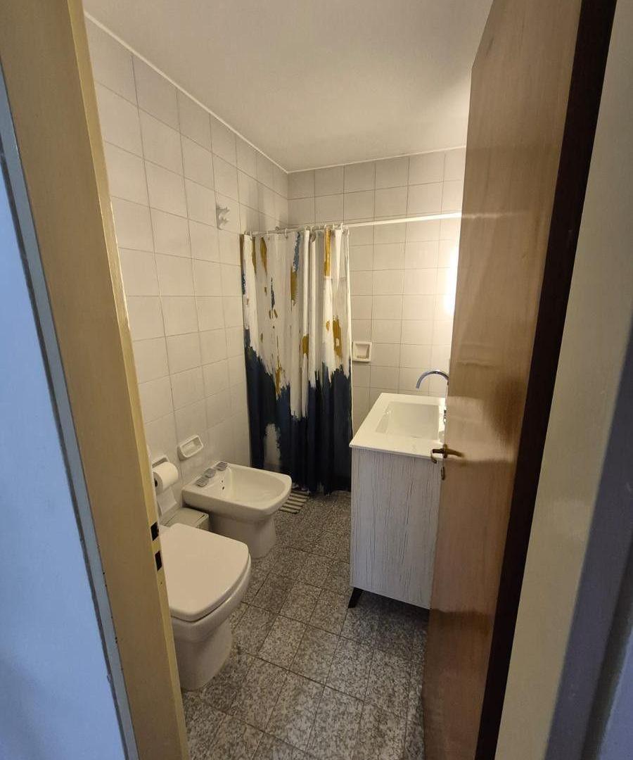 Foto de VENDO DEPARTAMENTO refaccionado a NUEVO, en una ubicación de importancia, imagen 3