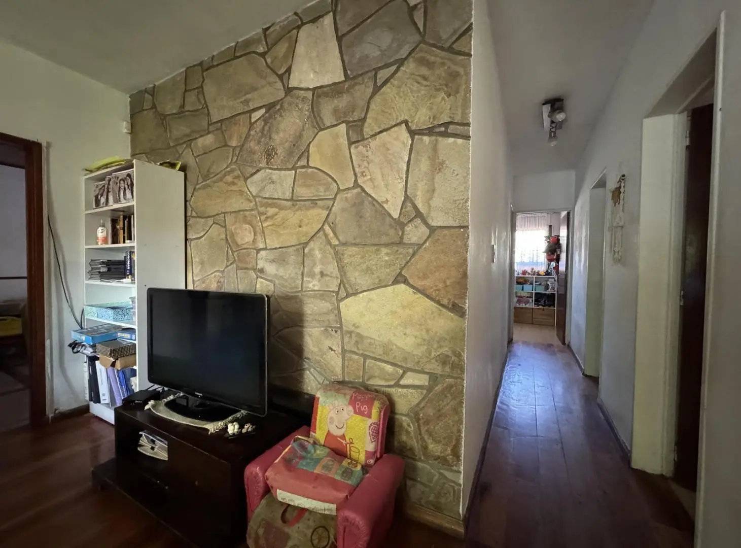 Casa 4 ambientes con jardin, pileta y cochera, Barrio Maritimo en venta! 4