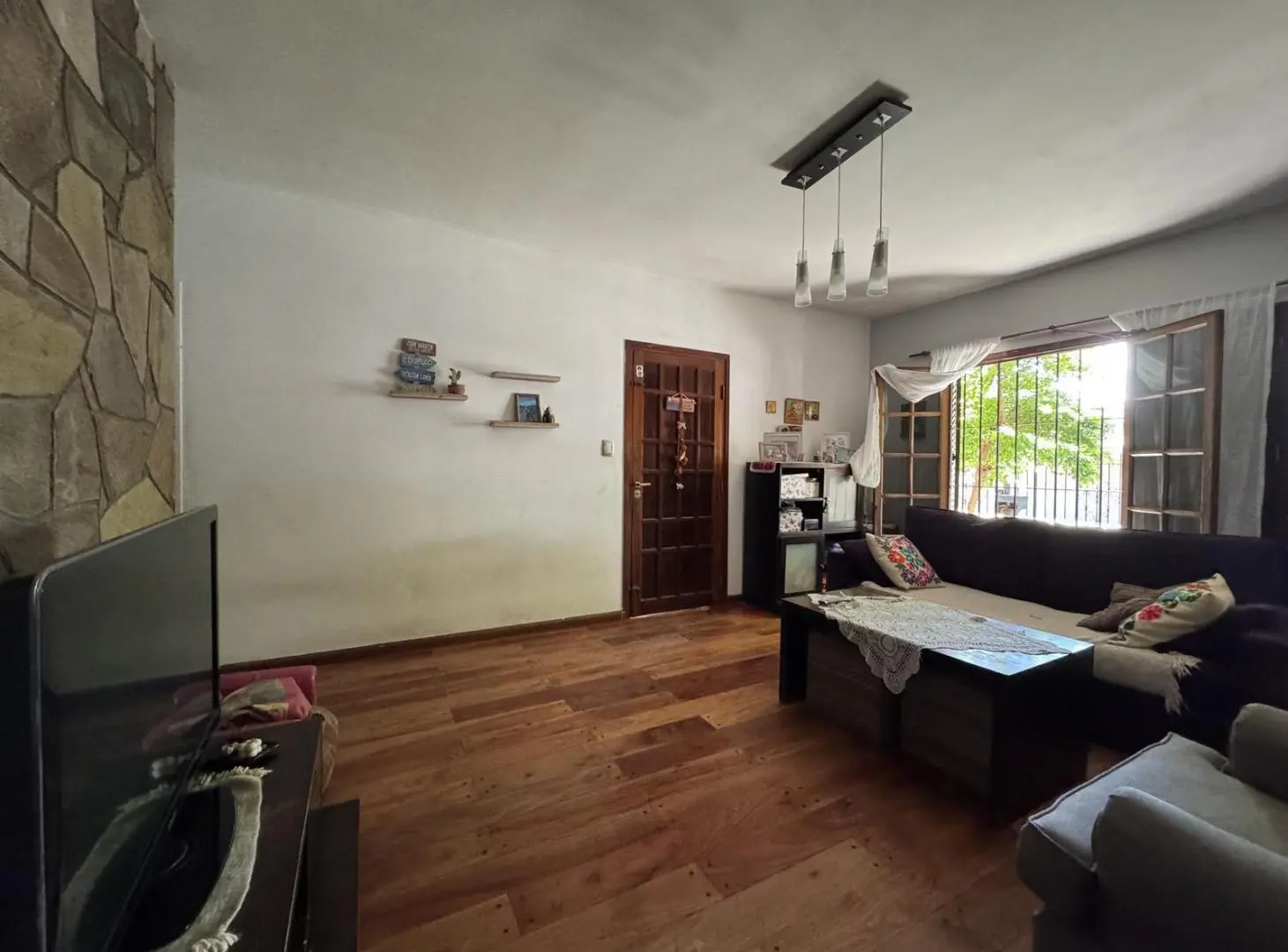 Casa 4 ambientes con jardin, pileta y cochera, Barrio Maritimo en venta! 5