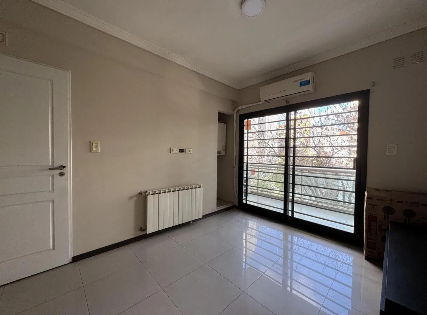 Departamento 2 amb. en alquiler Plaza Conesa 5