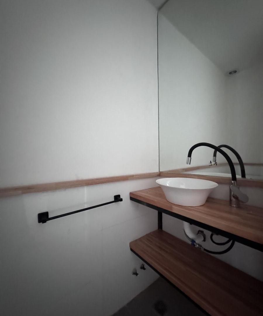 Foto de Departamento 3 amb, con balcon. NUEVO, en alquiler, imagen 4