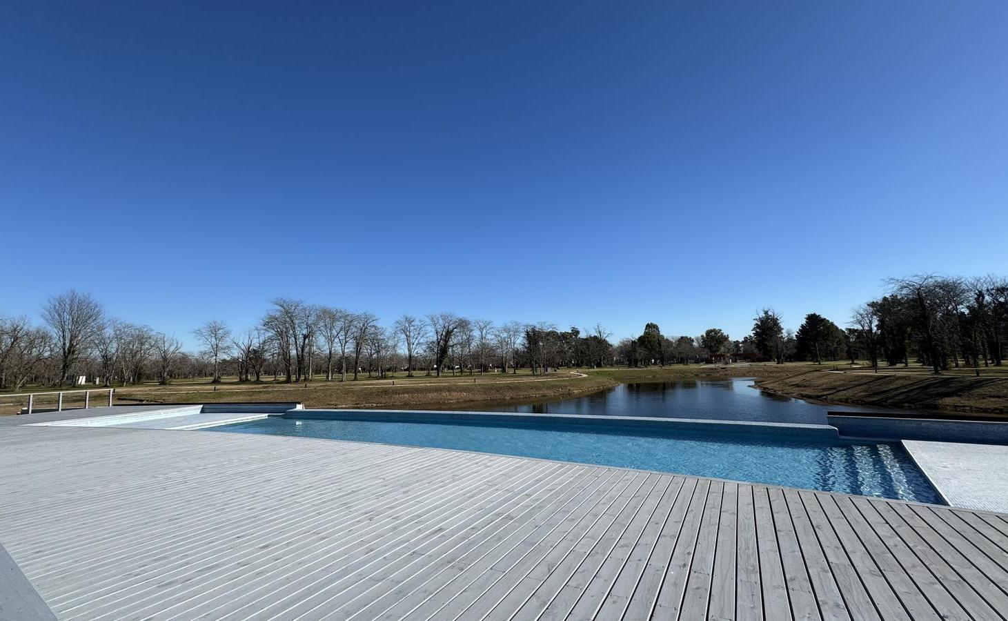 Foto de Terreno central, excelente ubicacion en venta ABRIL SUR., imagen 1