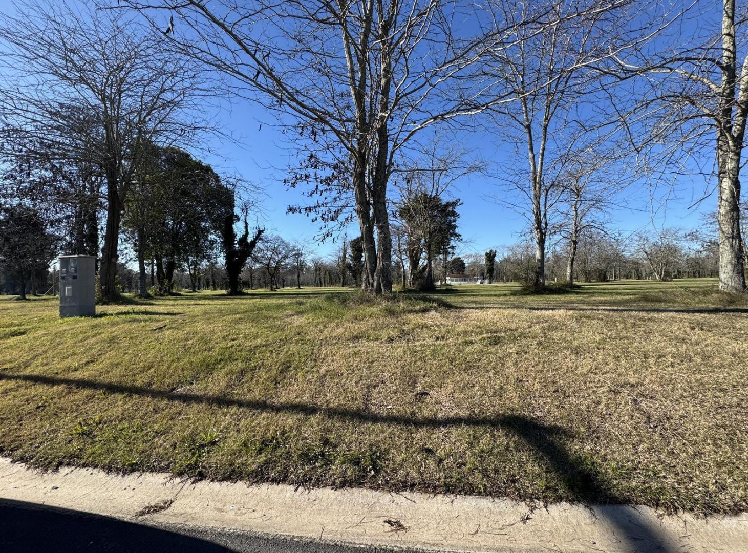Foto de Terreno central, excelente ubicacion en venta ABRIL SUR., imagen 4