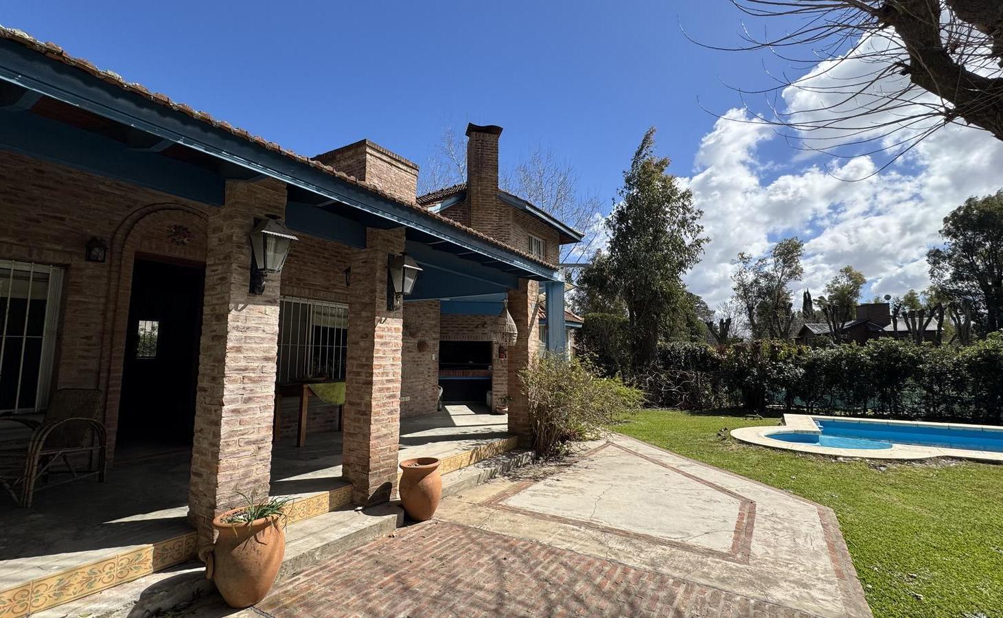 Foto de Casa en el Carmencito en venta, sobre lote de 1250m², imagen 3