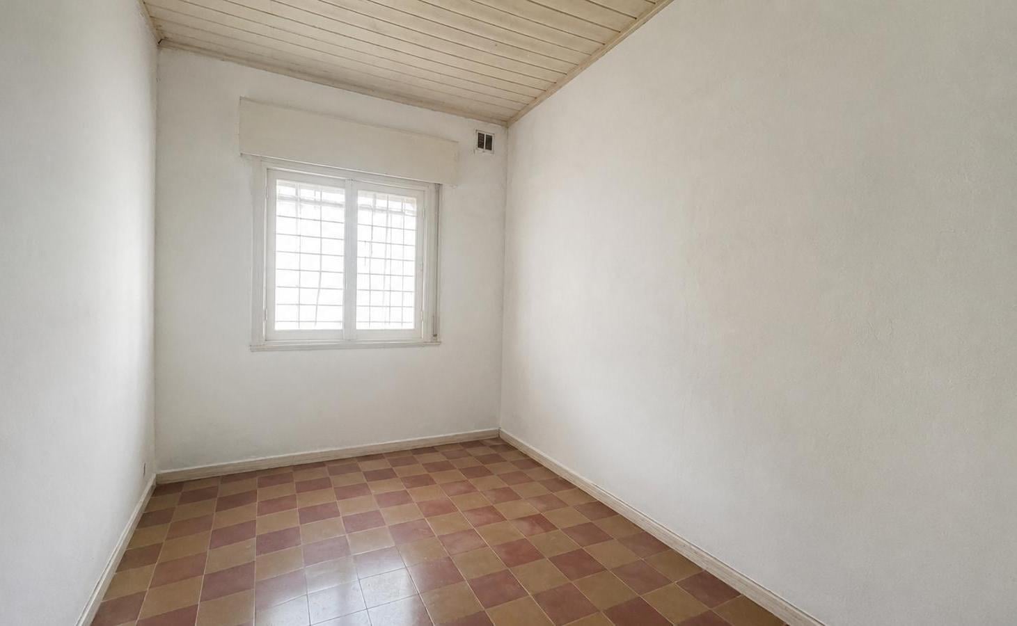 Foto de Casa en venta en Quilmes, 6 amb con cochera y patio, imagen 3