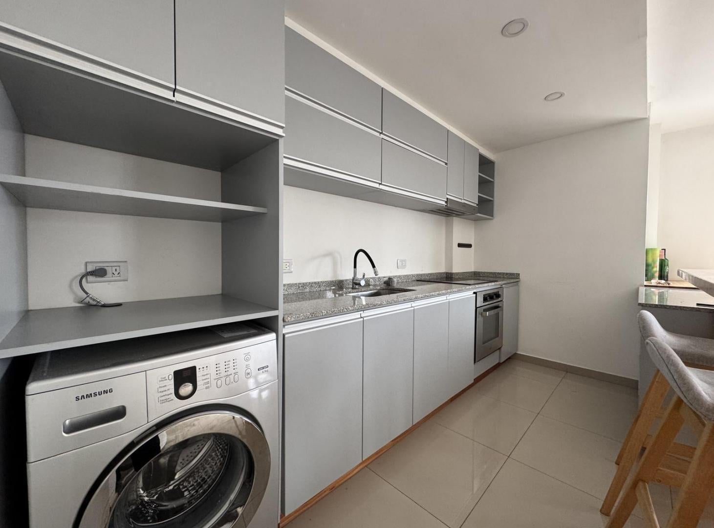 Foto de Departamento en alquiler plaza conesa, quilmes centro con cochera, imagen 5