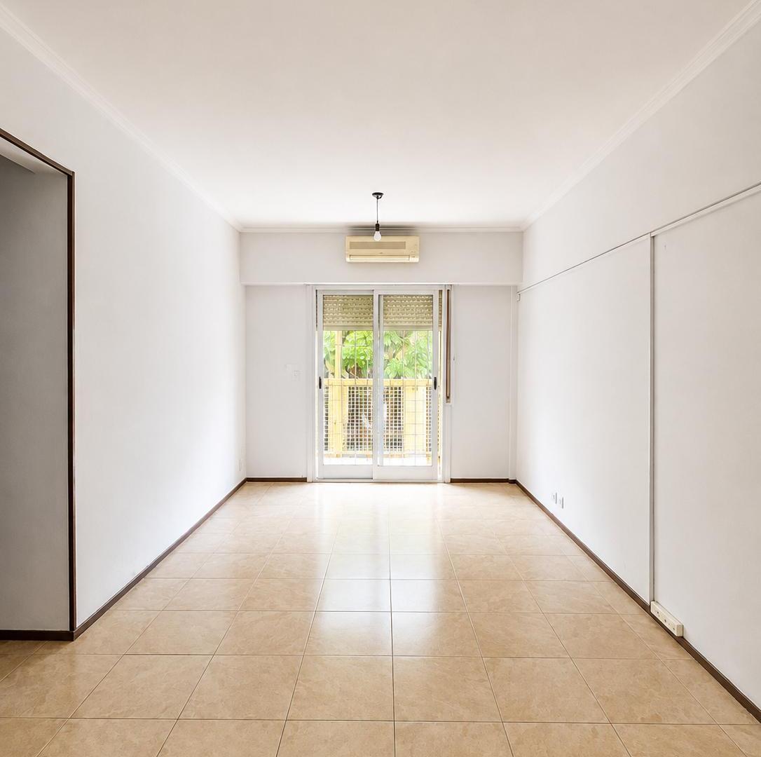 Foto de Departamento 4 ambientes en venta en Caballito | 3 dormitorios, frente, imagen 1