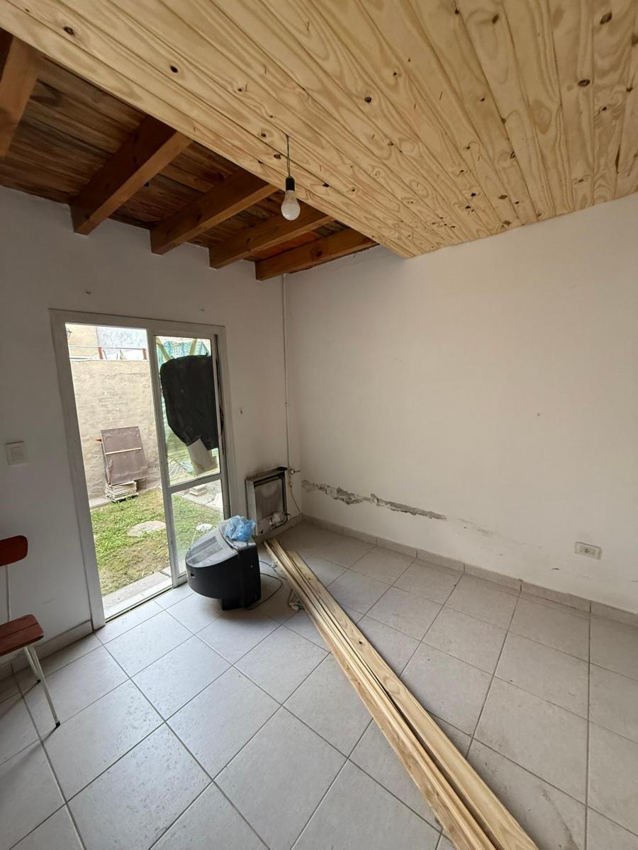 ¡Hermosa Casa en Venta en Barrio Fenca, Tunuyán! 1