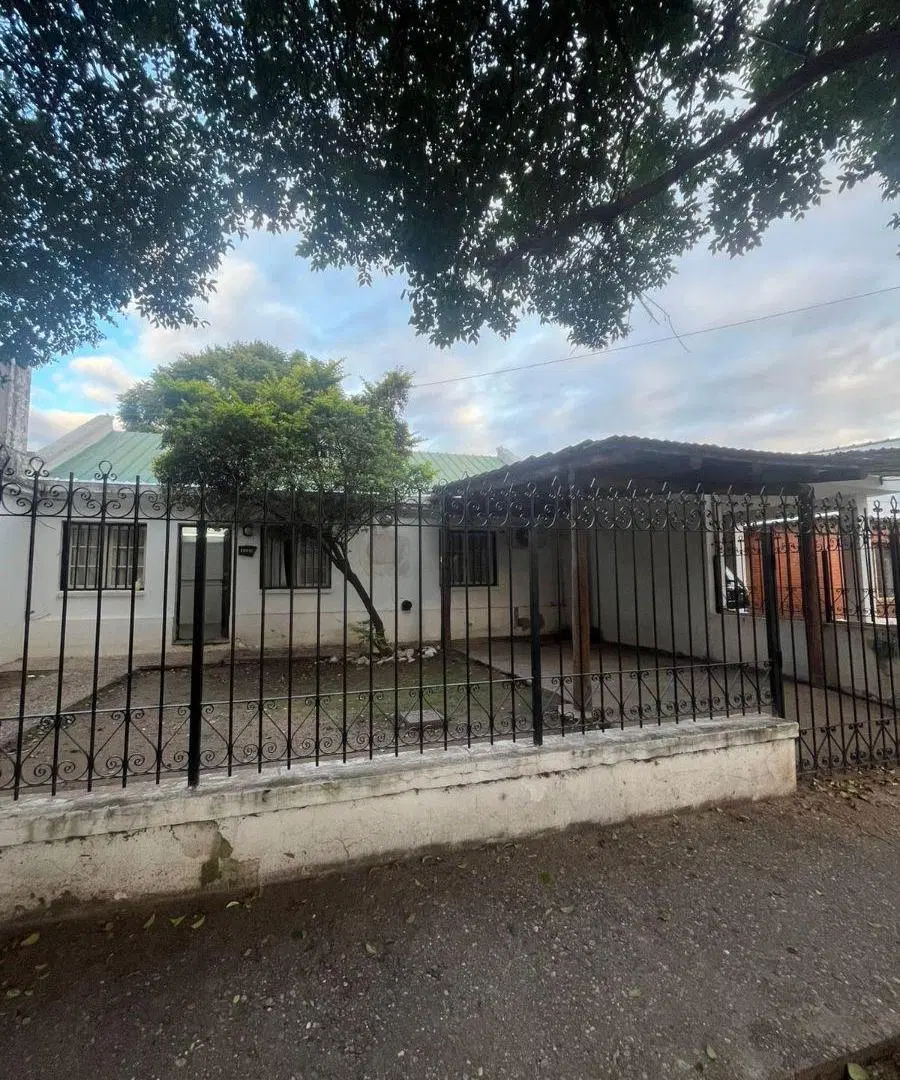 CASA EN VENTA 2 DORMITORIOS VILLA MARTA APTA CREDITO! 3