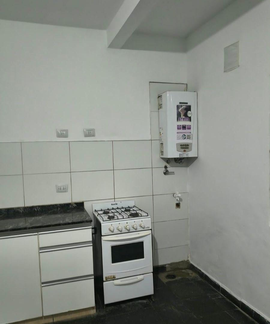 Foto de ALQUILER DEPARTAMENTO BARRIO PUEYRREDON CON TERRAZA, imagen 2