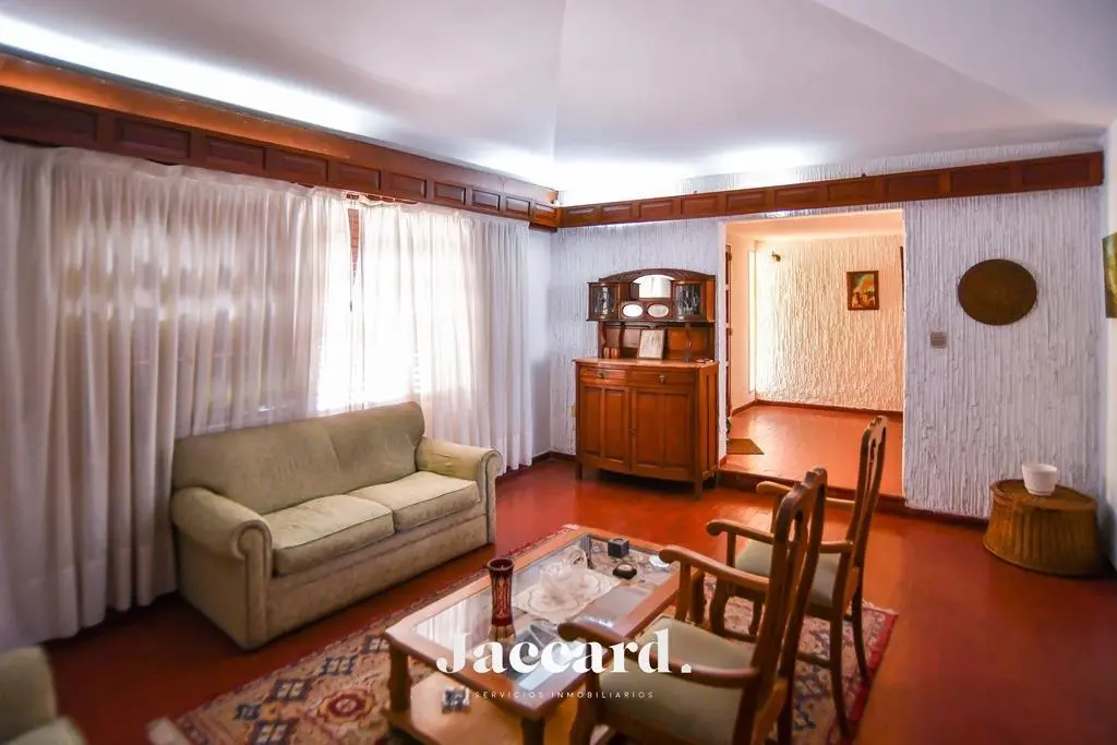 Casa en barrio san martin 5