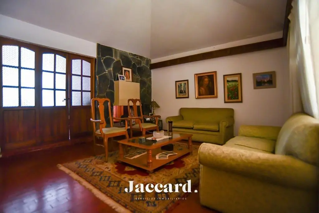 Casa en barrio san martin 2