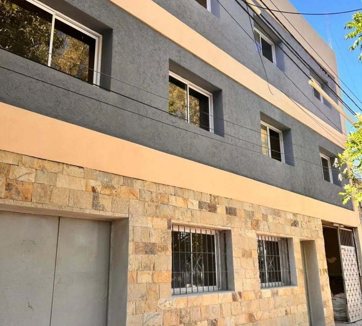 Departamento 2 Dormitorios con patio 1