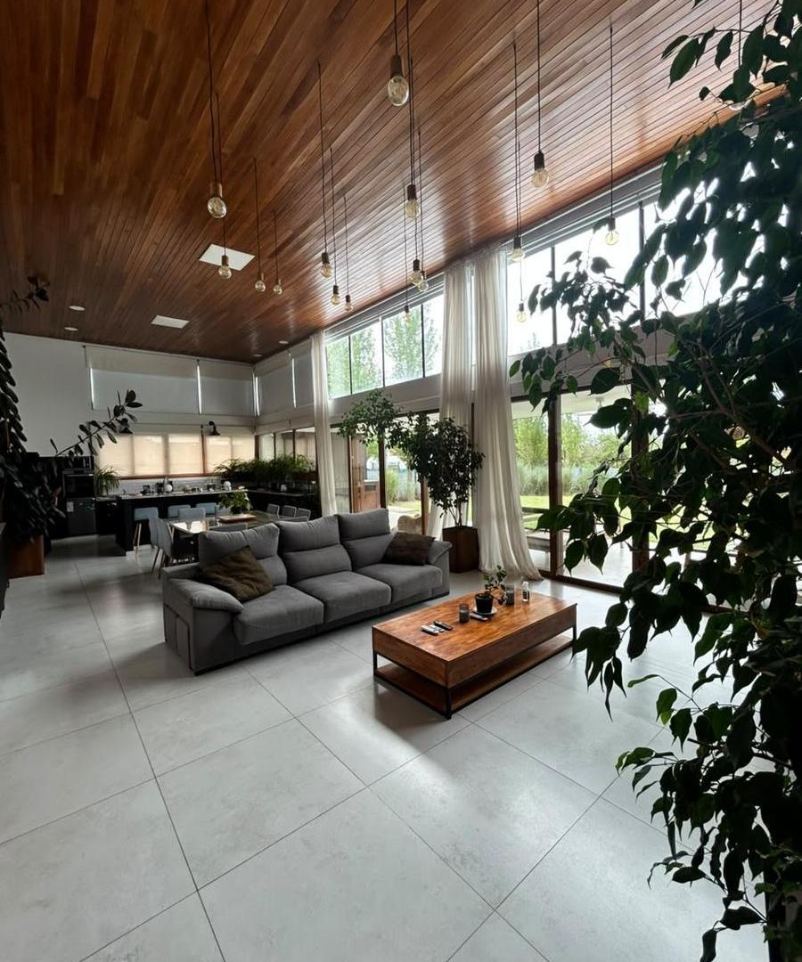 Foto de VENDO CASA 2 DORMITORIOS EN COUNTRY LAS CORZUELAS, imagen 1
