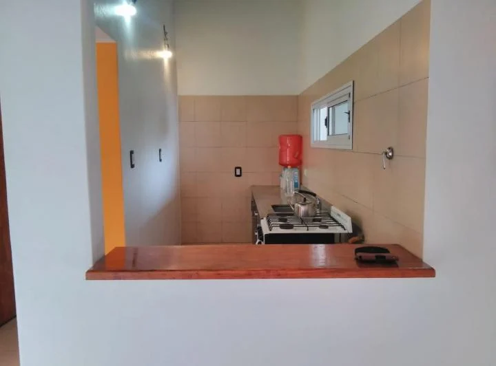 DEPARTAMENTO DE 2 AMBIENTES EN ALQUILER. CIUDAD EVITA. 3