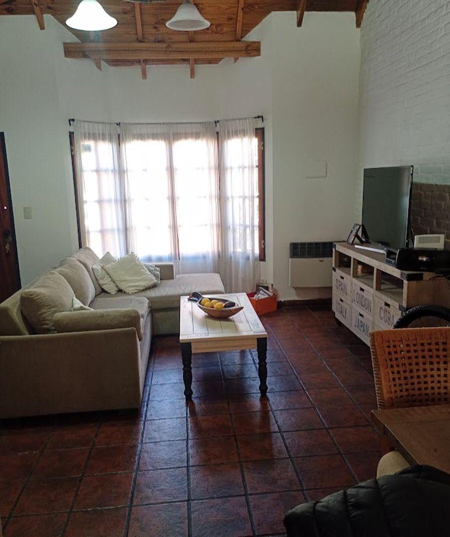 Foto de CASA EN VENTA DE 3 AMBIENTES – BARRIO PUERTAS DEL SOL - CIUDAD EVITA., imagen 5