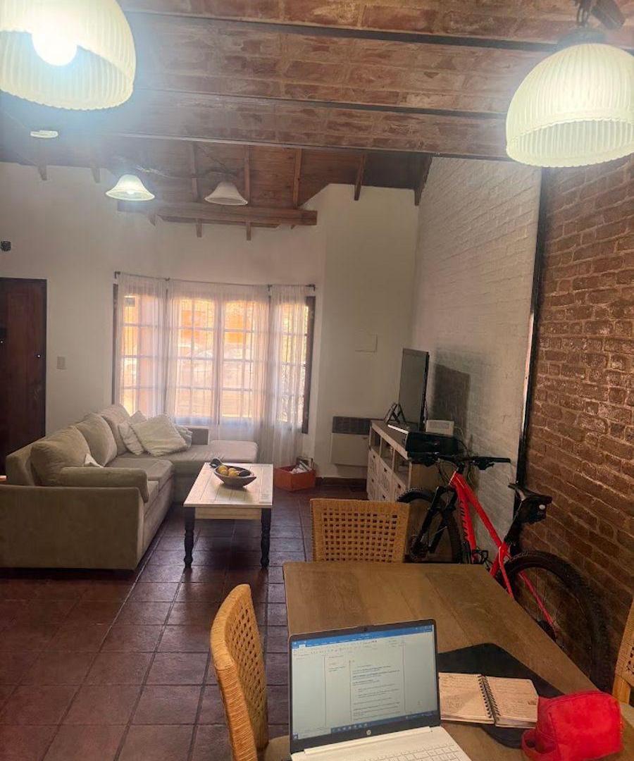 Foto de CASA EN VENTA DE 3 AMBIENTES – BARRIO PUERTAS DEL SOL - CIUDAD EVITA., imagen 4
