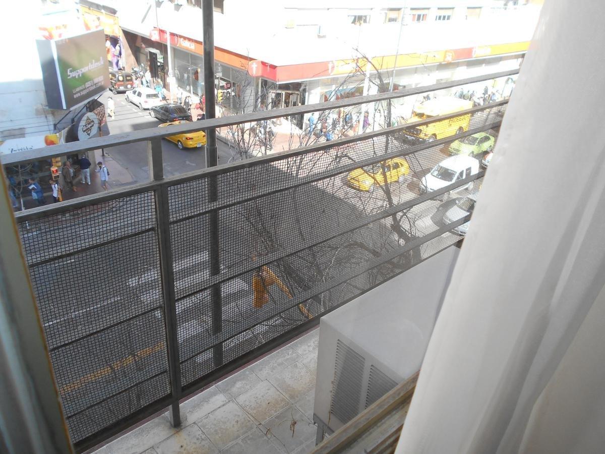 Vendo Semipiso de 3 Dorm. en Pleno Centro 1
