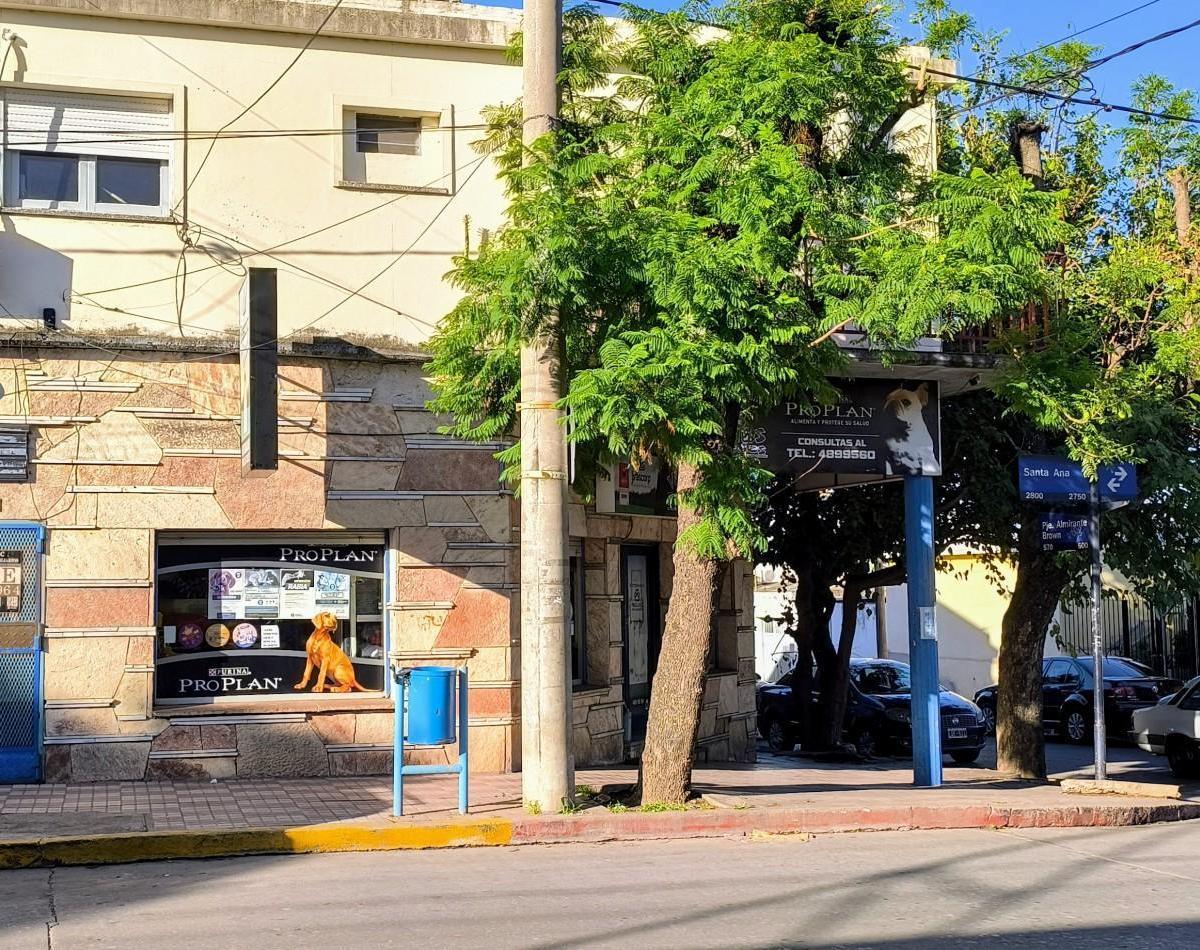 Oportunidad de Inversion! Vendo Local + Depto P. A, Sobre Av Santa Ana (Alto Alberdi) 2