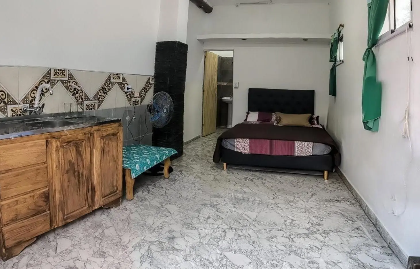 ALQUILO x1 O 2 años- MONOAMBIENTE EN SIQUIMAM 3
