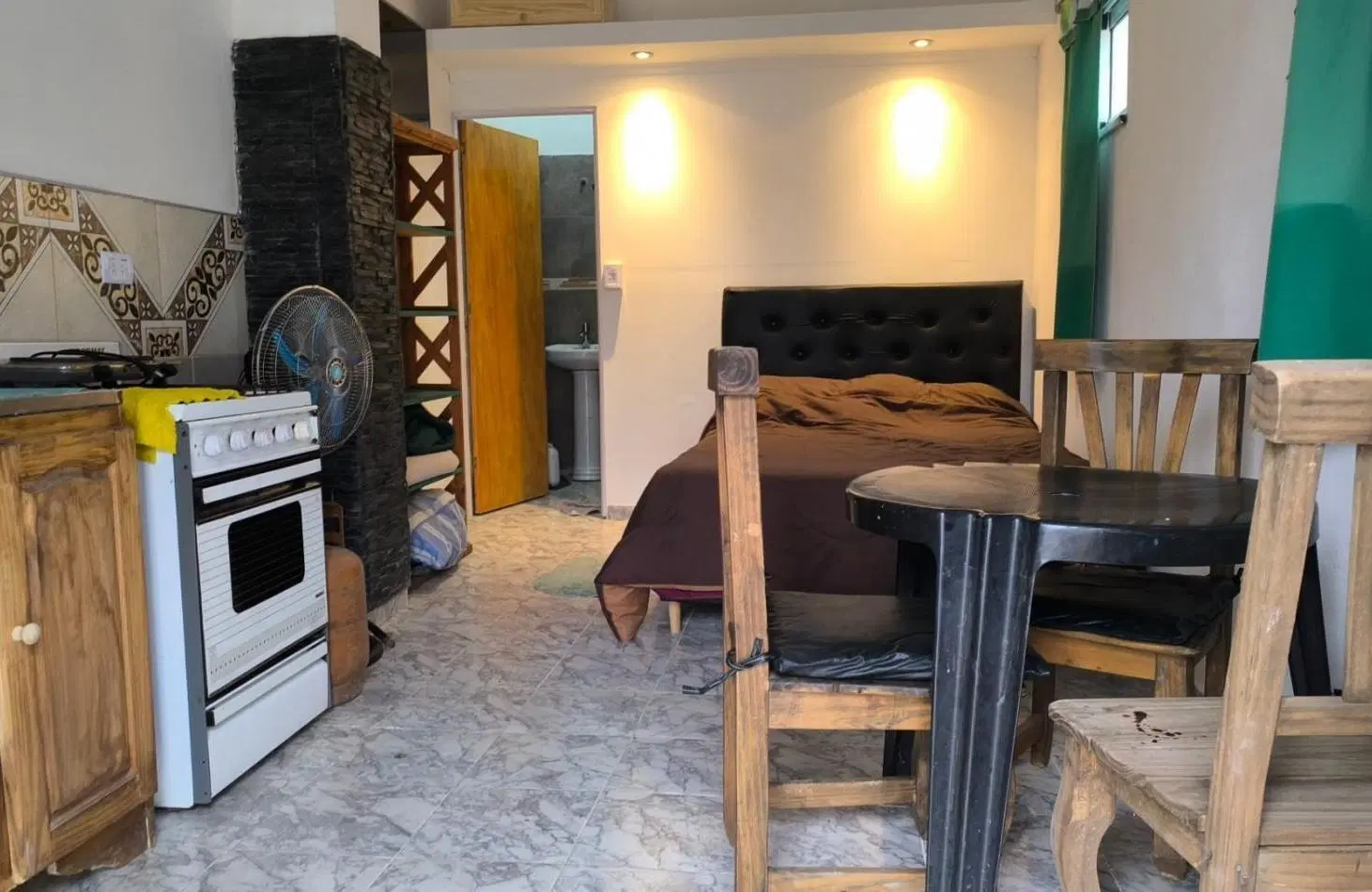 ALQUILER AMOBLADO DE MONOAMBIENTE-SIQUIMAN 1