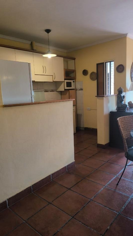 ALQUILO DEPTO AMOBLADO ANUAL -COMPLEJO JARDIN DEL LAGO-V. CARLOS PAZ A50MTRS COSTANERA-