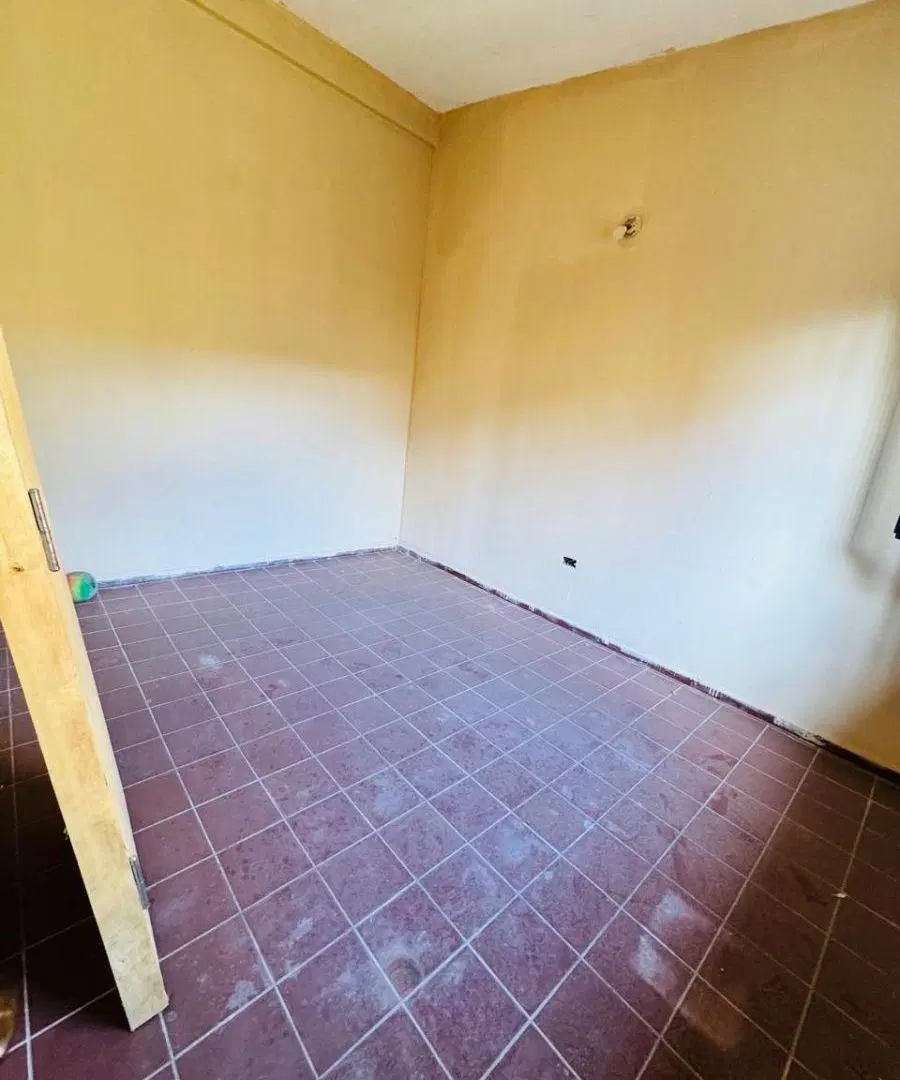 ¡Casa en Venta Ideal para reciclar! Barrio El Rodeo en Maipu. 5
