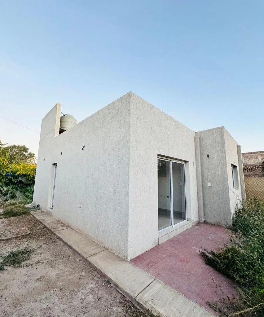 Hermosa y moderna casa a estrenar en Venta! en Buena Nueva, Gllen. 3