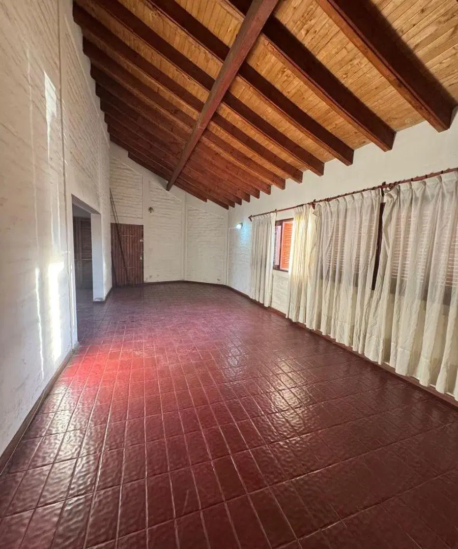 Alquiler de Casa ideal para geriátrico u rubro comercial! en Rodeo de la Cruz, Gllen. 4