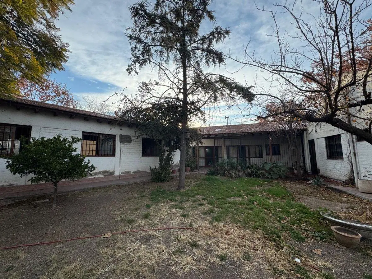 Alquiler de Casa ideal para geriátrico u rubro comercial! en Rodeo de la Cruz, Gllen. 2