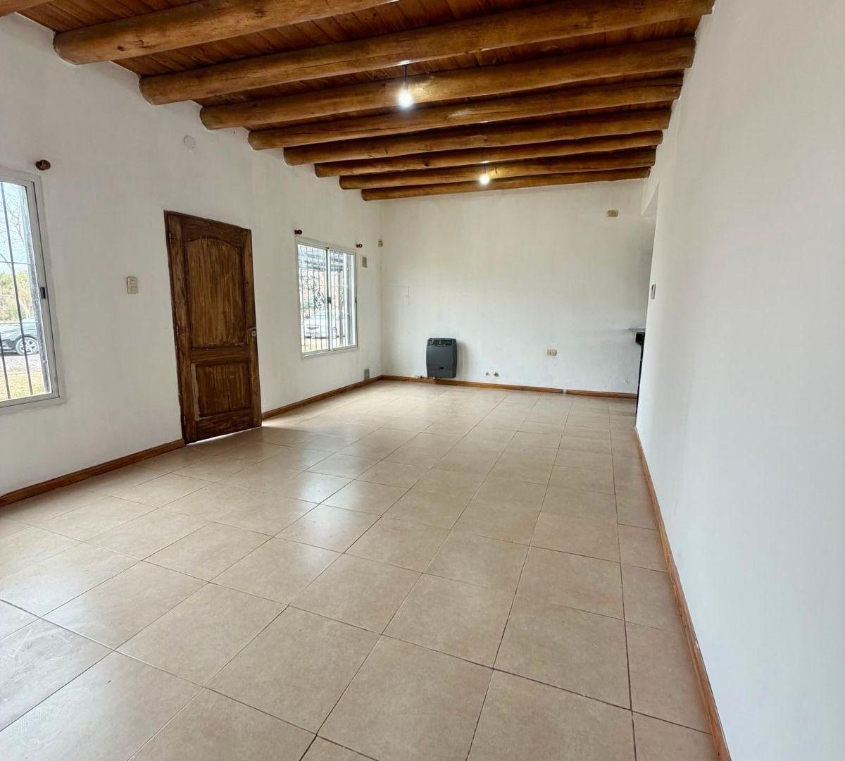 Foto de ¡Casa en Alquiler en Barrio Semi privado Vistas de Salcedo en Los Corralitos! Gllen., imagen 4