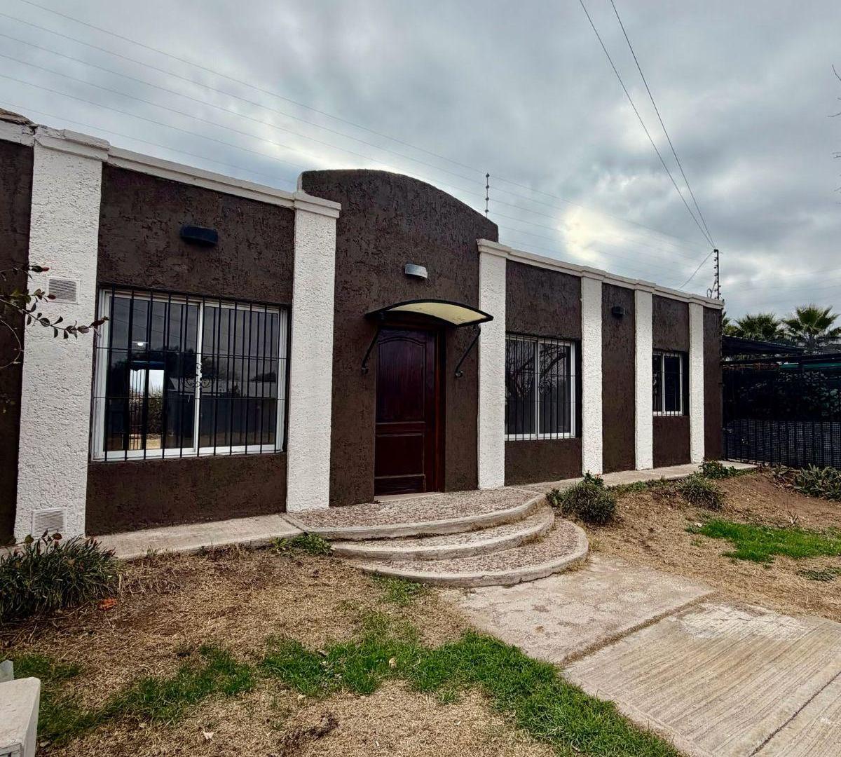 Foto de ¡Casa en Alquiler en Barrio Semi privado Vistas de Salcedo en Los Corralitos! Gllen., imagen 2
