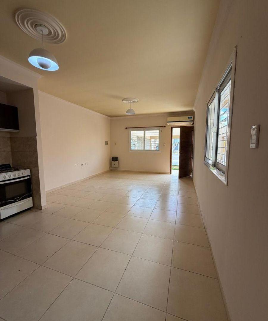 Foto de Departamento en Alquiler en Barrio Aires Andinos, Tapon Moyano, Gllen!, imagen 3