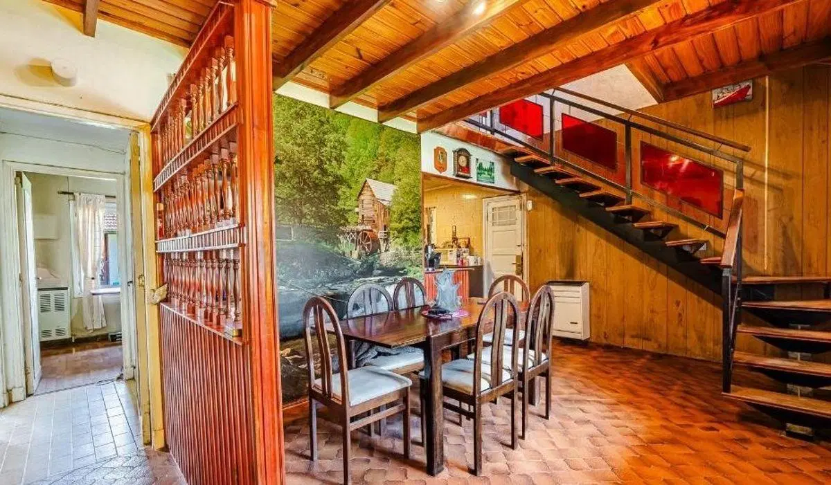 OPORTUNIDAD! Chalet 5 ambientes + quincho + parque / APTO CREDITO 3