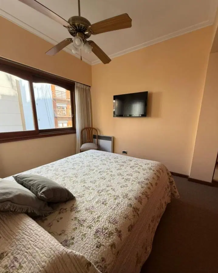 3 Ambientes La Perla + Cochera Doble 5