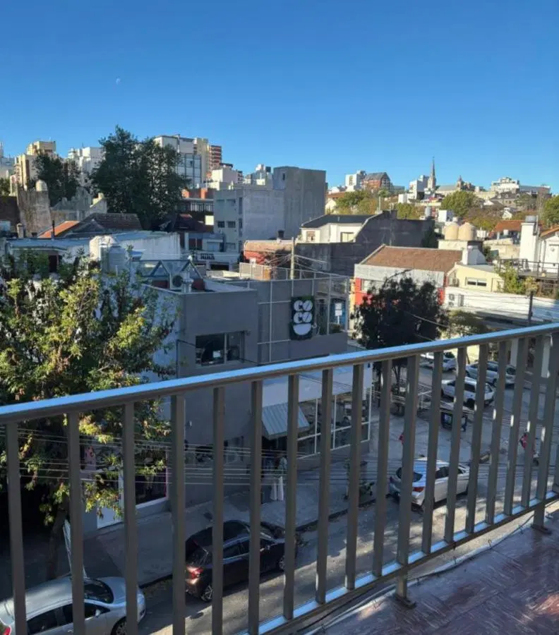 2 Ambientes Zona Güemes | Al Frente con Balcon 5