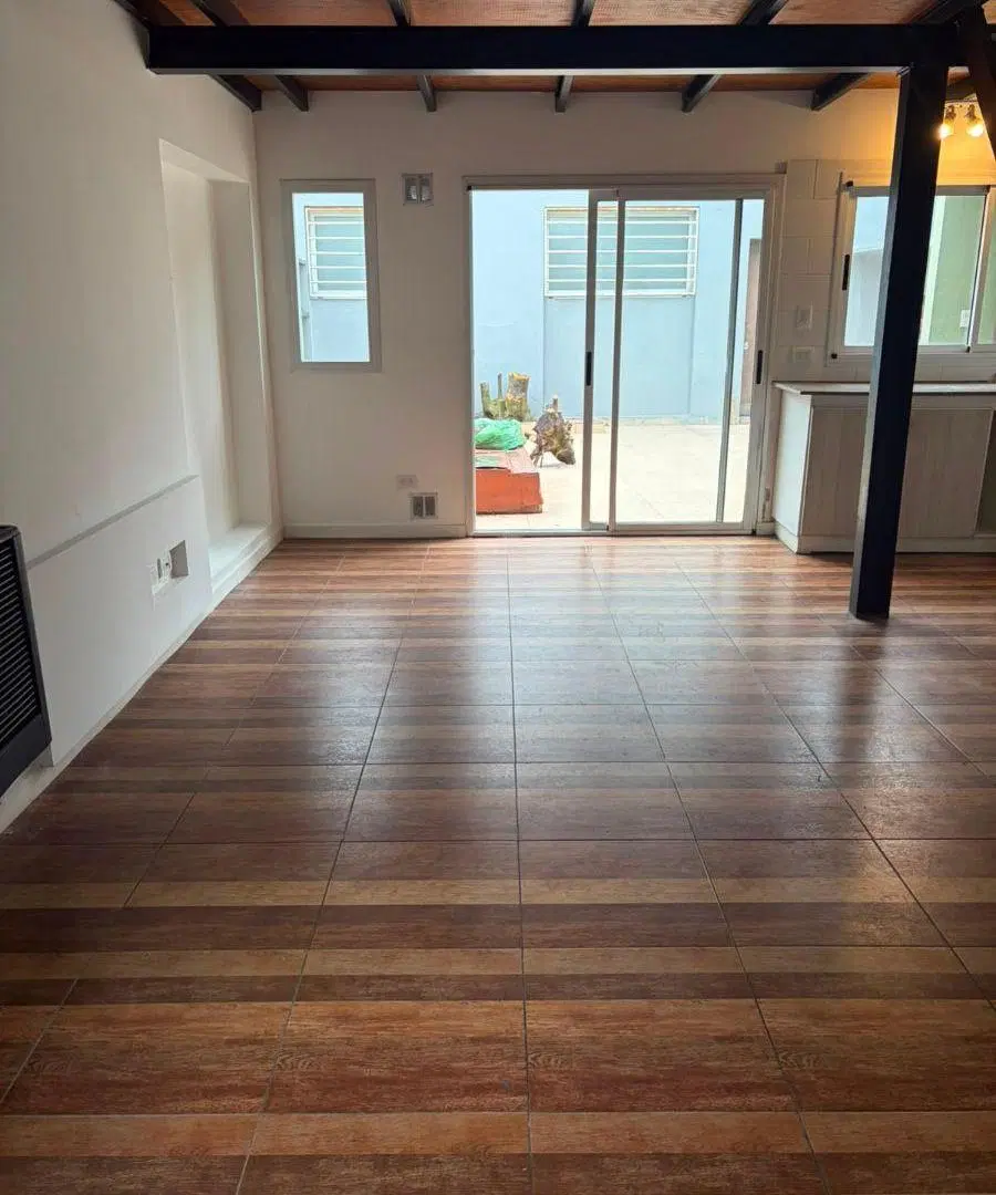 Alquiler PH 2 ambientes amplio tipo loft con patio 2