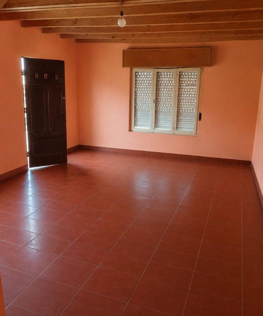 Foto de OPORTUNIDAD! ACEPTA FINANCIACION! Casa 4 ambientes a reciclar en Frente, imagen 2
