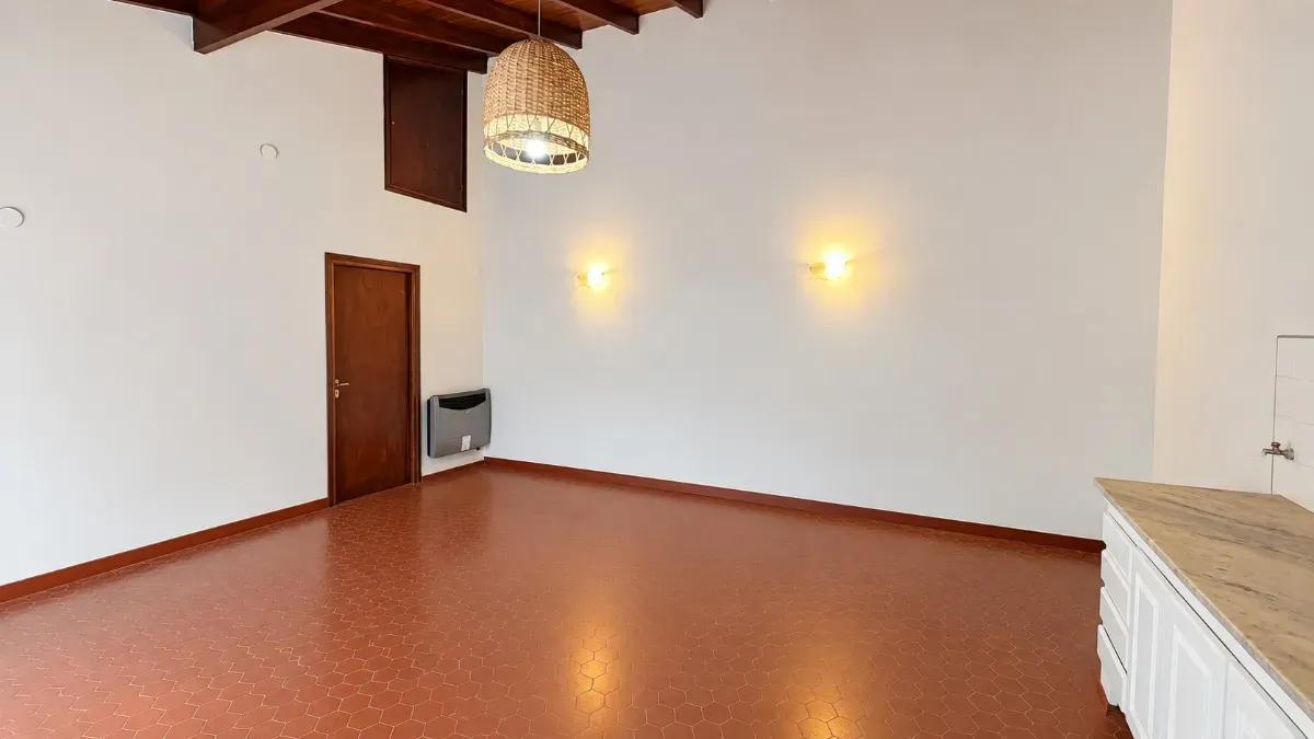Foto de Alquiler 24 meses Ph 2 Ambientes con amplio Patio y jardin en Chauvin, imagen 1
