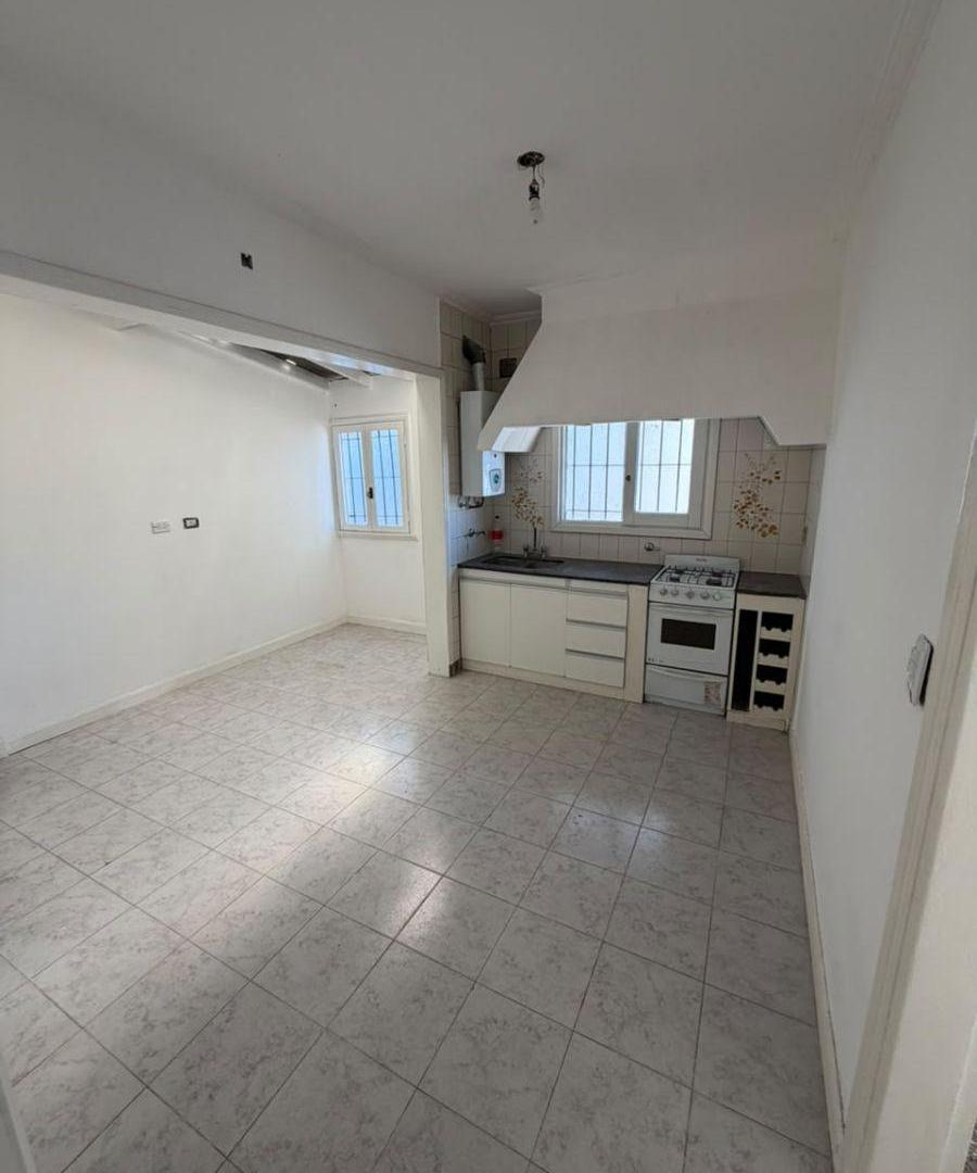 Foto de Alquiler 24 meses PH 3 ambientes en Villa Lourdes, imagen 3