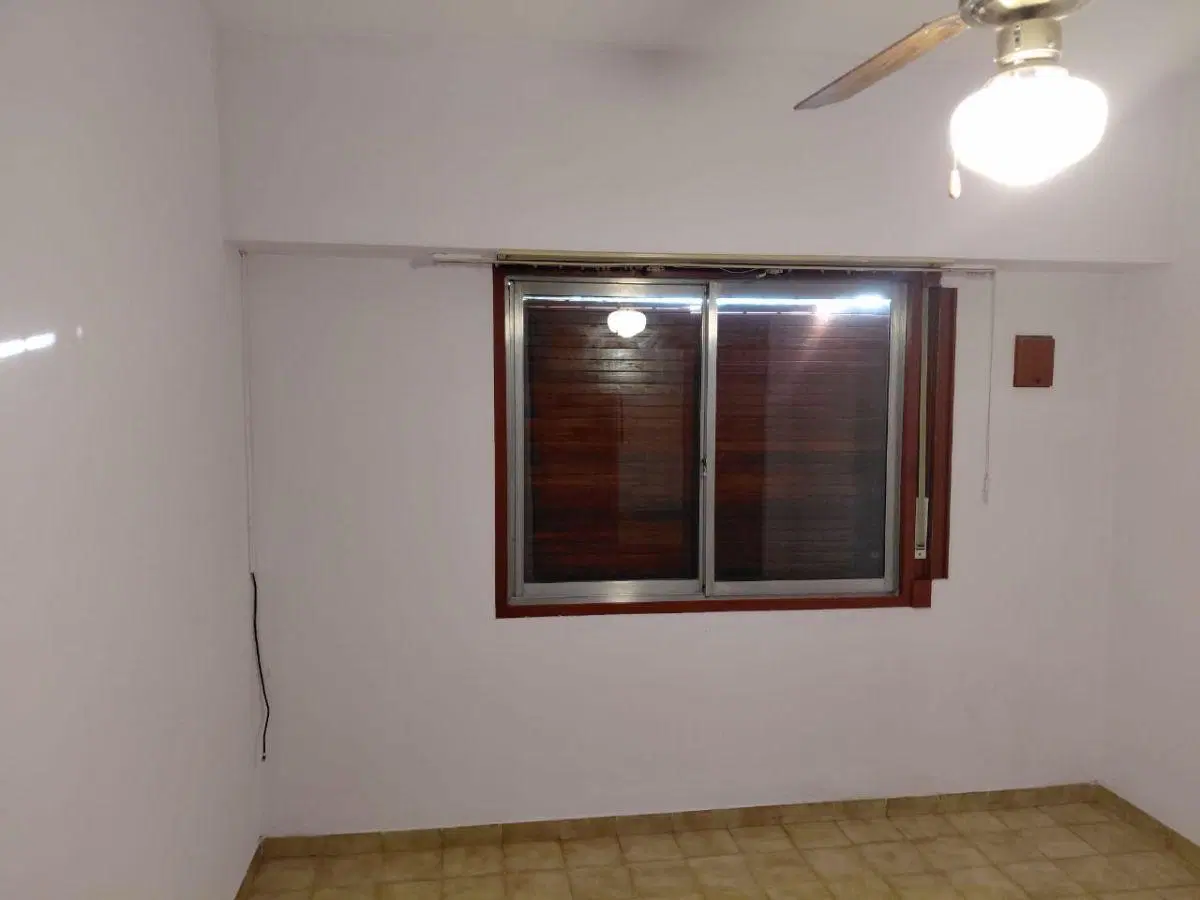 ALQUILER – AMPLIO DEPARTAMENTO EN ZONA CENTRO OESTE 4