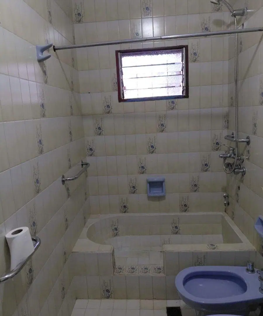 ALQUILER – AMPLIO DEPARTAMENTO EN ZONA CENTRO OESTE 3