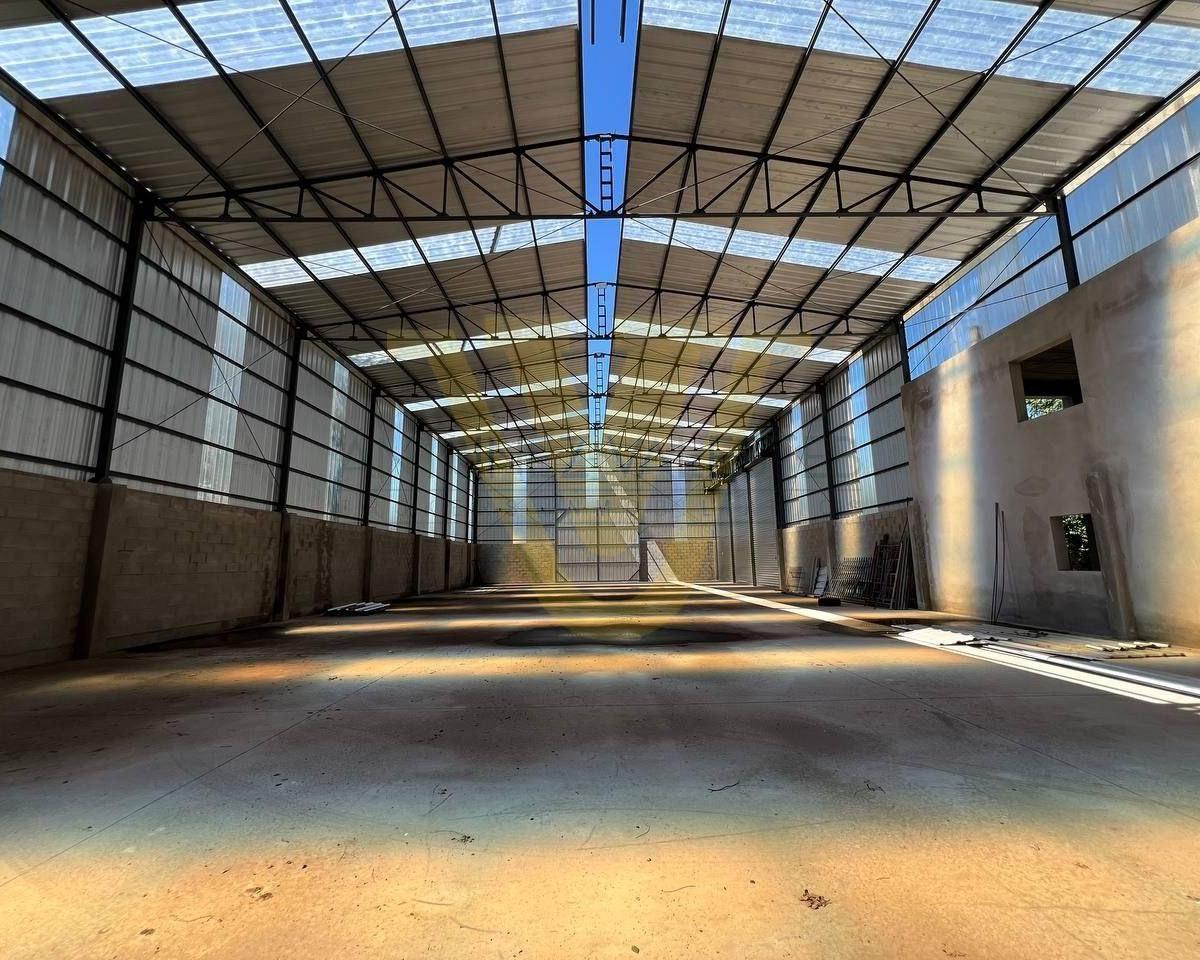 Alquilo 2 Galpones de 680 m² Planta Libre + 120 m² Oficinas C/ua Estrenar (Ga 414) 1
