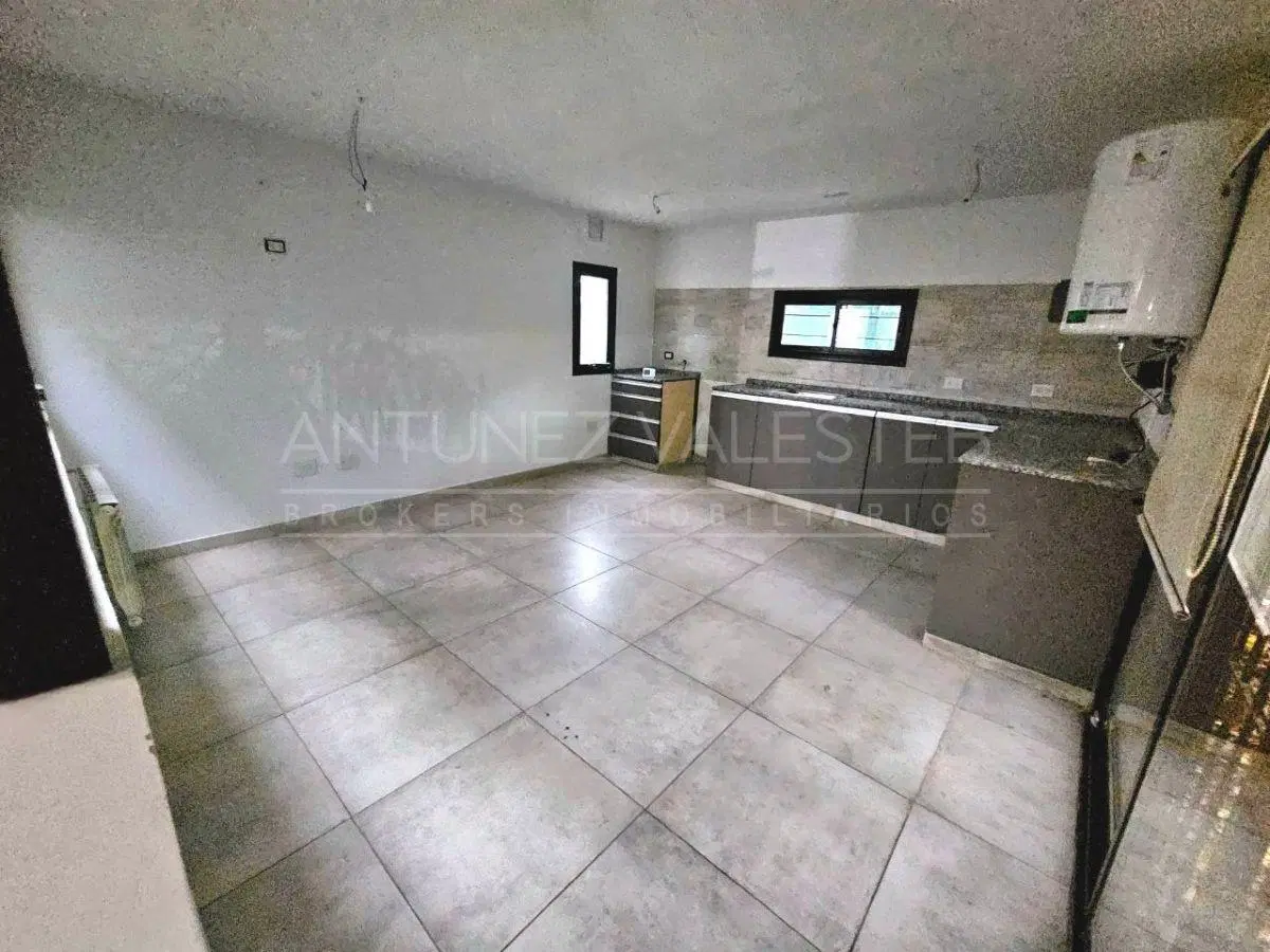 Alquilo Hermosa Casa 3 Dorm. En Housing Cerrado. Condor Alto - Villa Allende ( Caa 014) 1