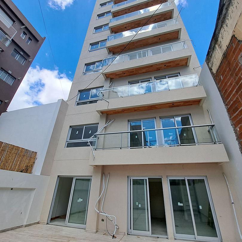 Venta Pisos a Estrenar de 4 Ambientes 2