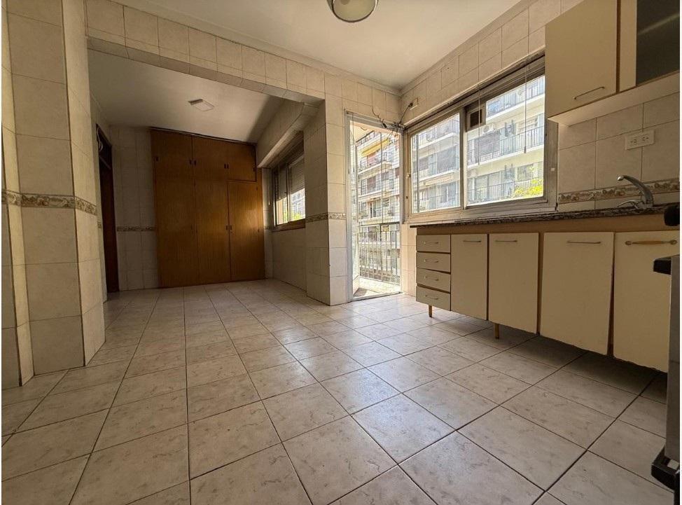 Foto de Departamento F. García Lorca y Rivadavia, imagen 2