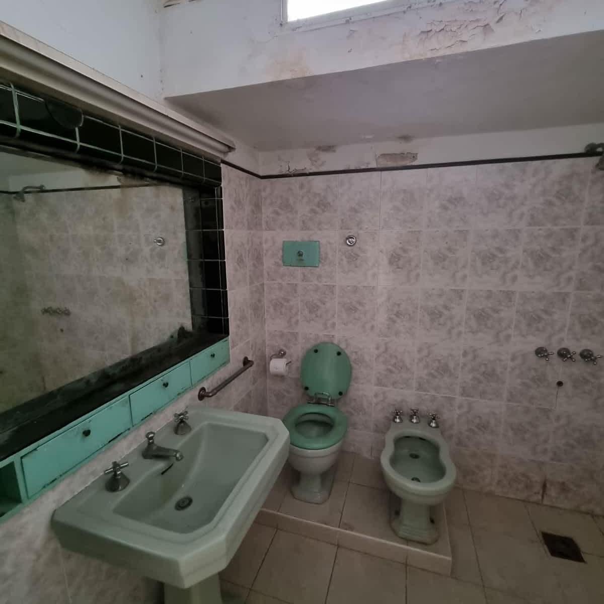 Casa en Venta + Departamento en San Jerónimo Al 2000. 5